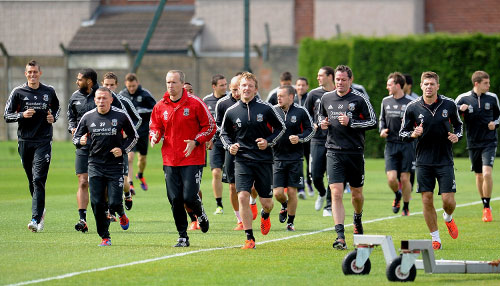 切尔西客战伯恩利首发：帕尔默缺阵！恩佐、沃克在列（切尔西客场战伯恩利首发出炉：帕尔默缺席，恩佐、沃克入选）