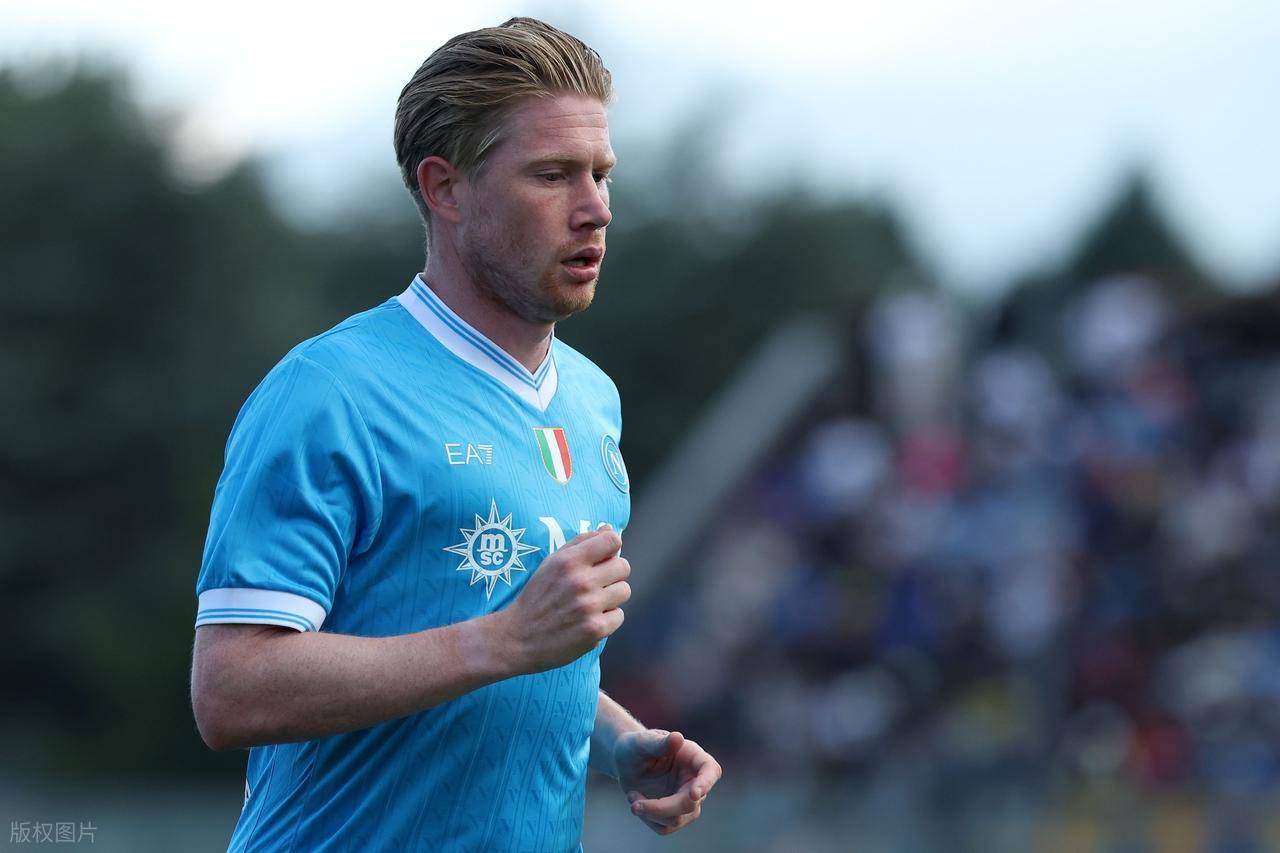 TA：曼城明夏可能签右后卫和右边锋，他们仍在关注利夫拉门托（The Athletic：曼城拟于明夏补强右后卫与右边锋，利夫拉门托仍在候选名单）