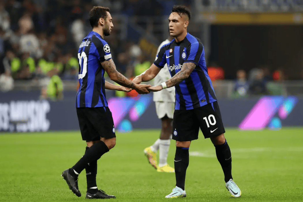 曼纳：因西涅是一名伟大的球员，但那不勒斯不会召回他（曼纳：因西涅实力非凡，但那不勒斯无意将其召回）