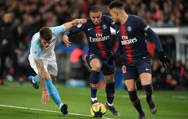 5分钟闪击马赛，圣吉罗斯收获建队128年首个欧冠主场进球（5分钟速破马赛，圣吉罗斯收获队史128年来欧冠主场首球）