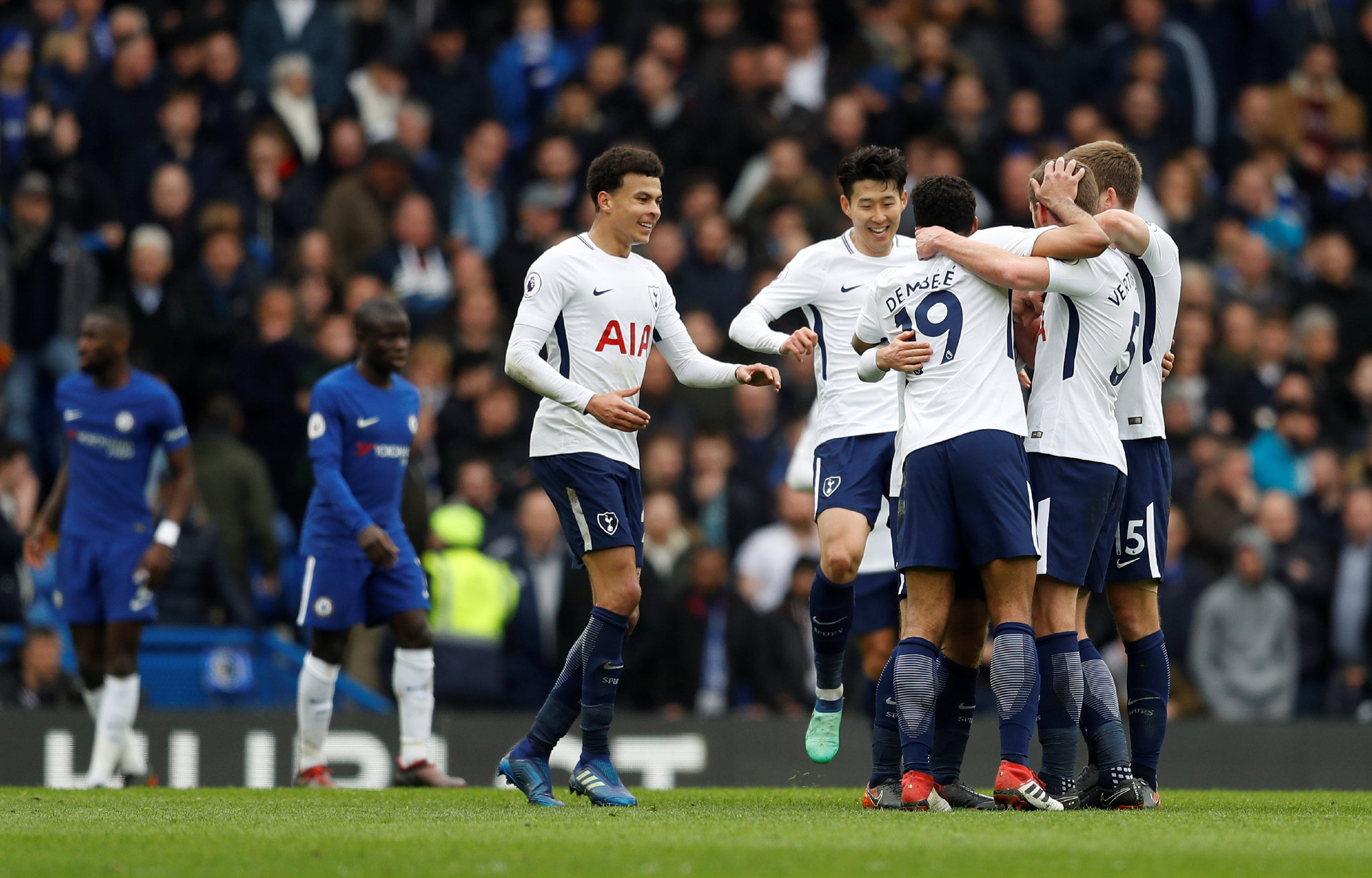 斯基拉：切尔西签下哈维-西蒙斯（斯基拉：切尔西完成哈维-西蒙斯签约）