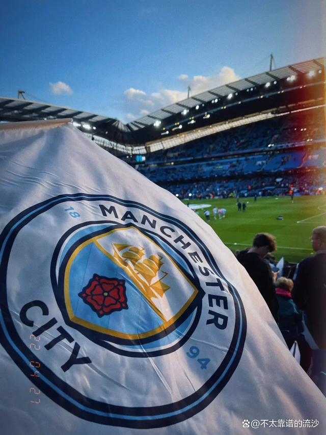 何宇鹏：在国安踢球真的很幸福；法比奥实至名归的金靴太帅啦（何宇鹏：为国安效力倍感幸福，法比奥金靴名副其实又帅气）