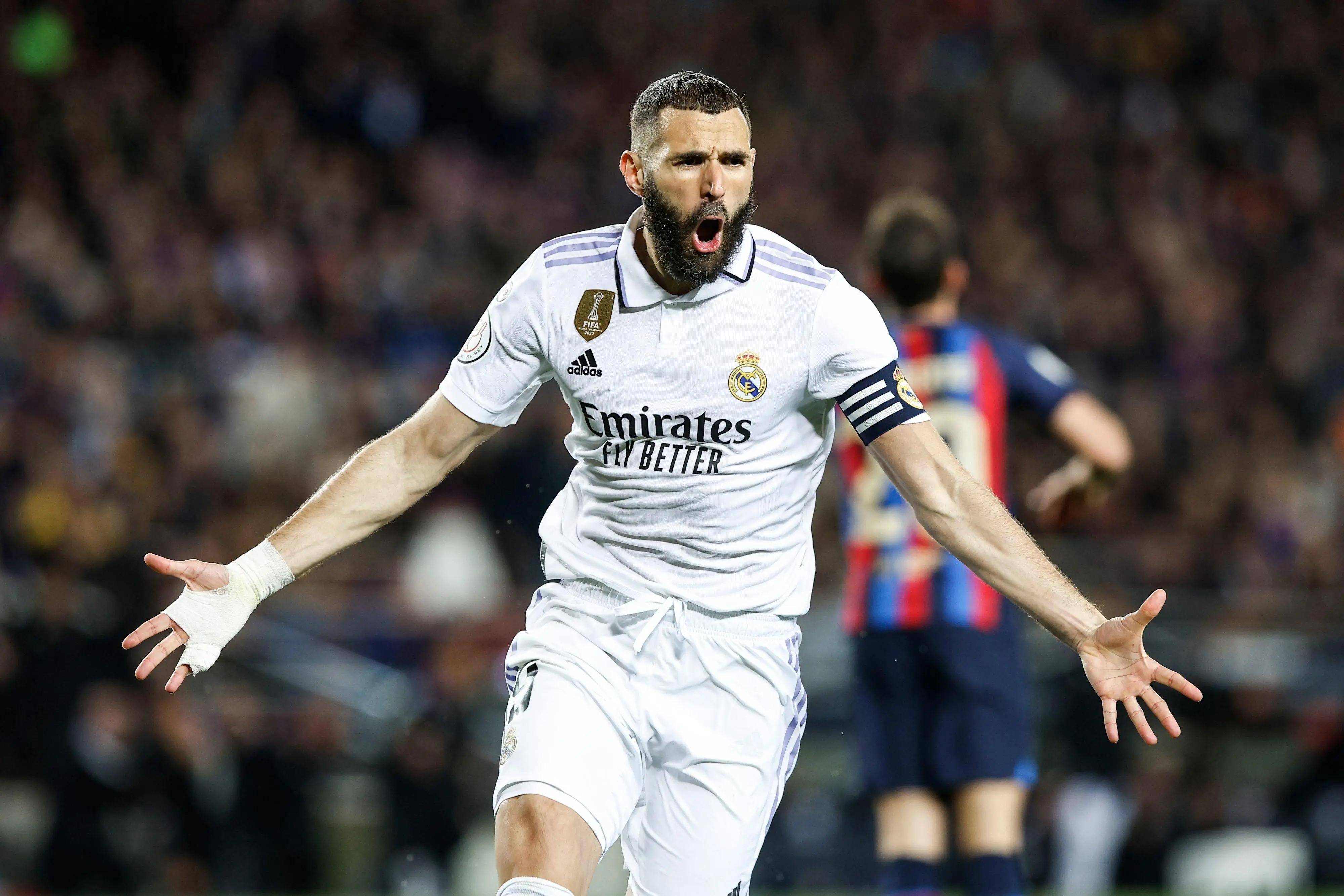 格策：很期待对阵巴萨，我们必须拿出百分之百的状态（格策：盼与巴萨过招，我们必须以百分百状态应战）