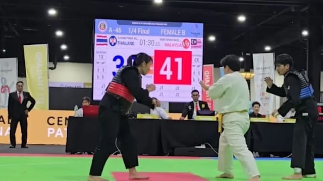 天空记者：齐尔克泽想继续留在曼联并为自己的位置而战（天空体育记者：齐尔克泽愿留曼联，继续争夺位置）