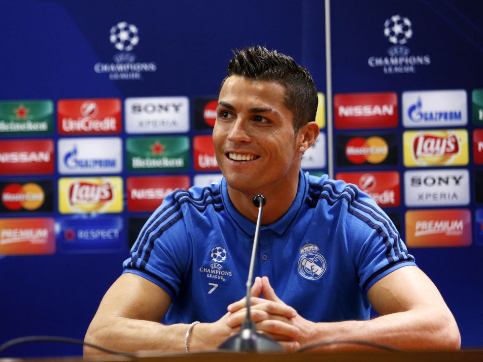 塔利亚菲科：不认为与梅西的对比会影响马斯坦托诺，他很专注（塔利亚菲科：与梅西的比较不会影响马斯坦托诺，他非常专注）